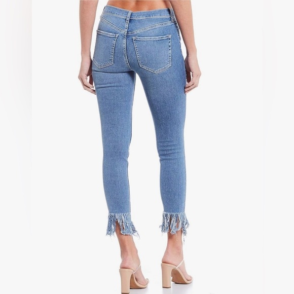 We The Free Great Heights Frayed Skinny Jeans Light Wash size 26 Free People - Picture 5 of 6